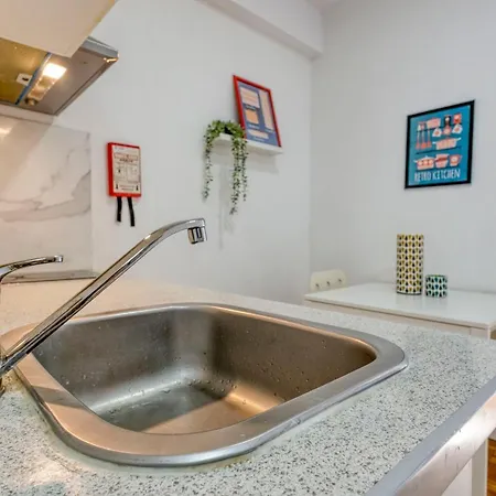 Travel & Live Bragas בית אירוח פורטו