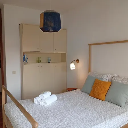 Quarto em Acomodações Particulares Travel & Live Bragas *