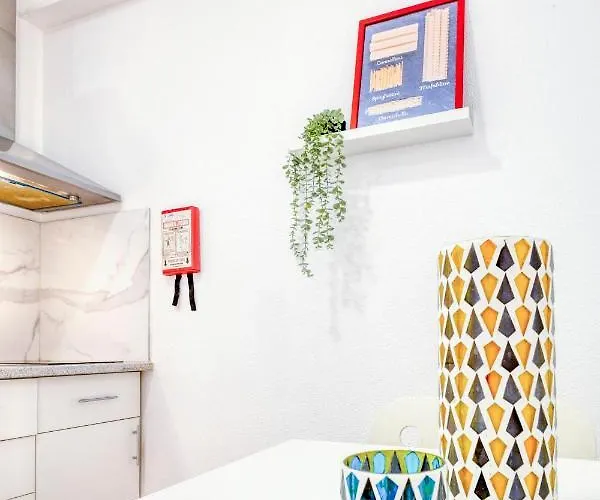 Travel & Live Bragas * ポルト